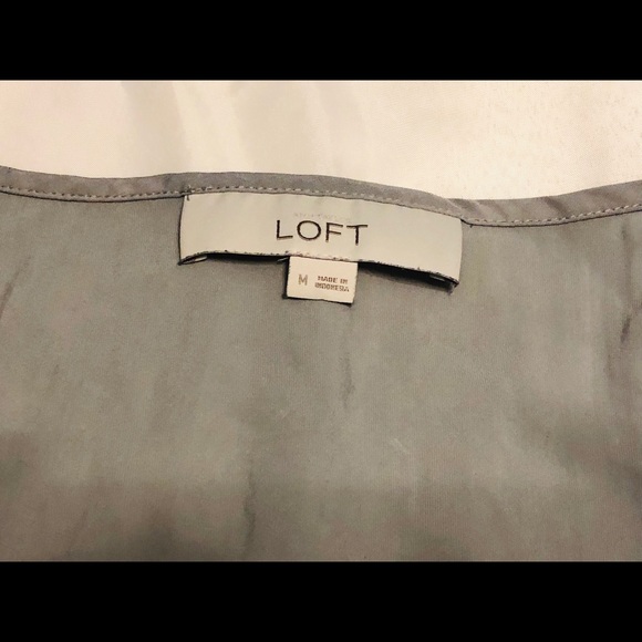 Loft Shell/Blouse: medium - Picture 2 of 2